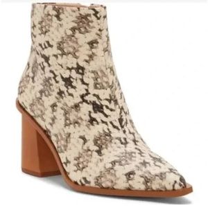 1. STATE KELTE ROCCI SNAKE SKIN ANKLE BOOTS WOODGRAIN BLOCK HEELS